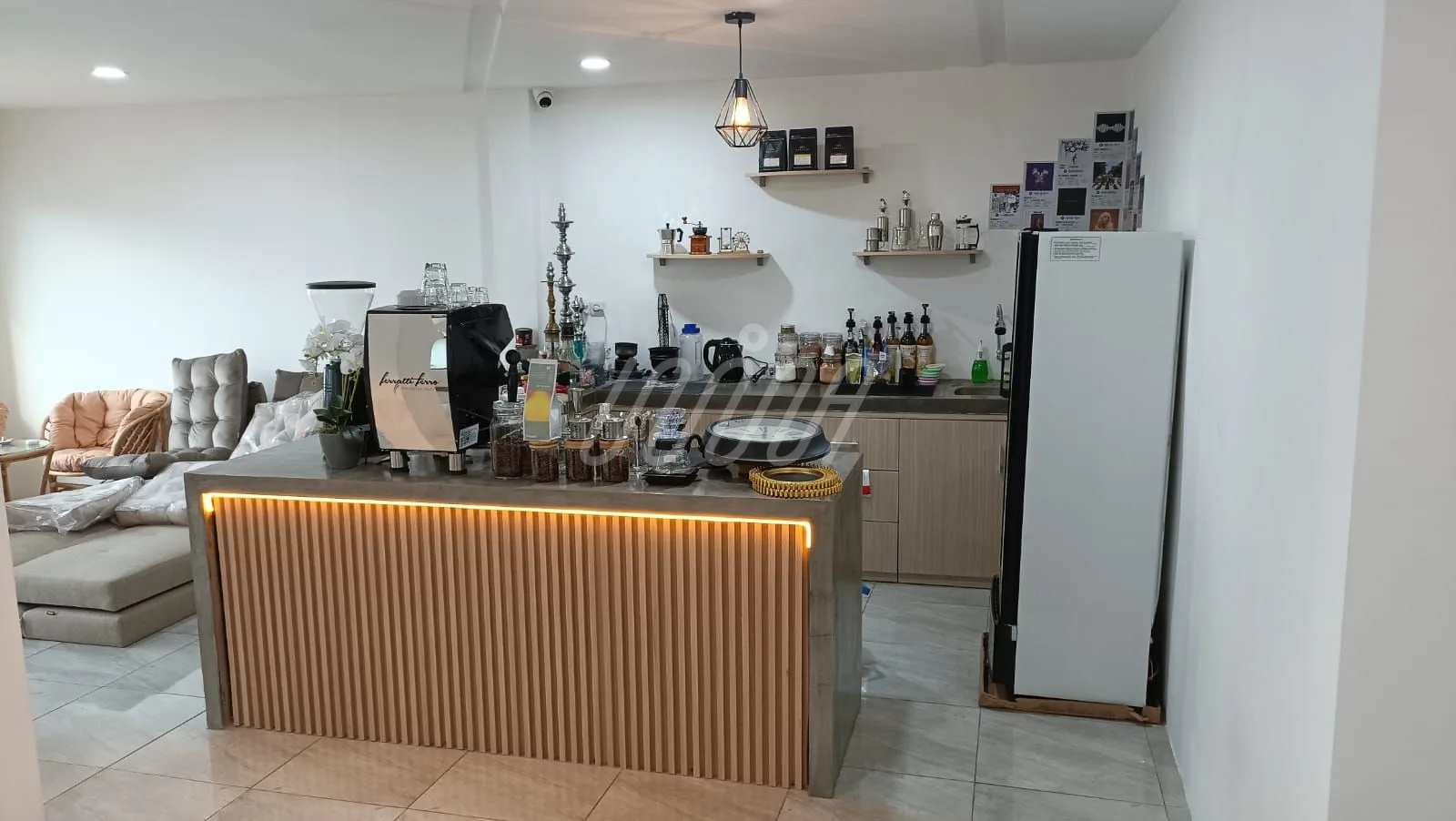 De L'Amour Coffee and Eatery